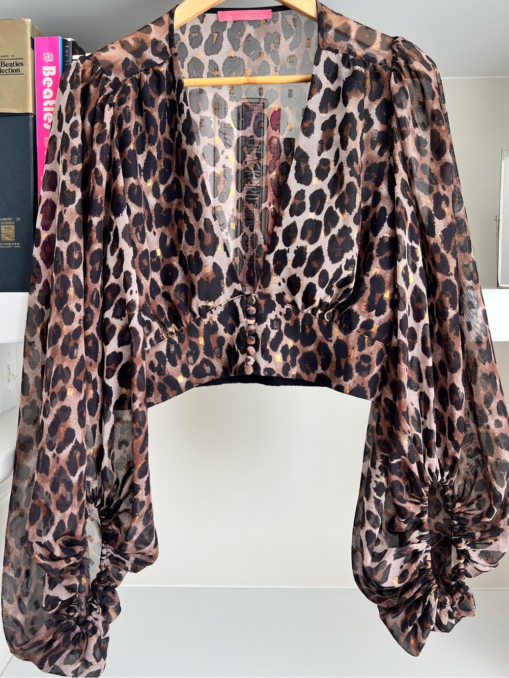 Signature8 Leopard Sheer Puff-Sleeve Crop Top - Brown